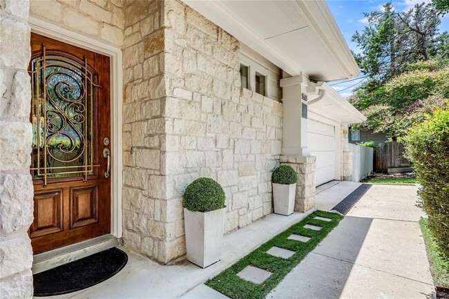 Photo - 5605 Creek Meadows Cove