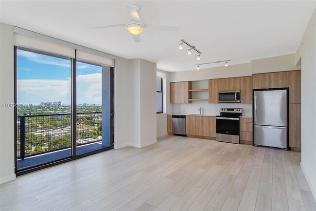 Building Photo - 555 NE 8th St Unit 1109 Rental