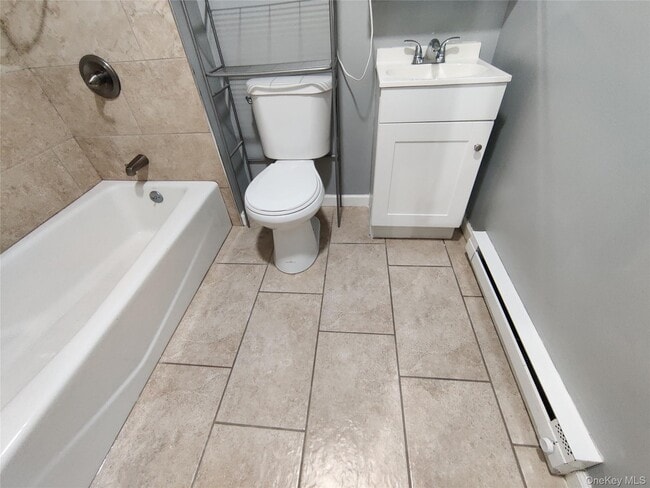 Photo - 917-921 Violet Ave Unit B