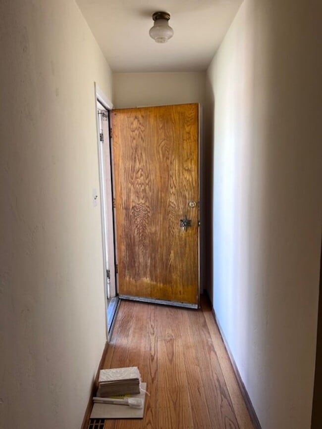 Photo - 5428 Claremont Ave Unit 5428A Claremont Ave