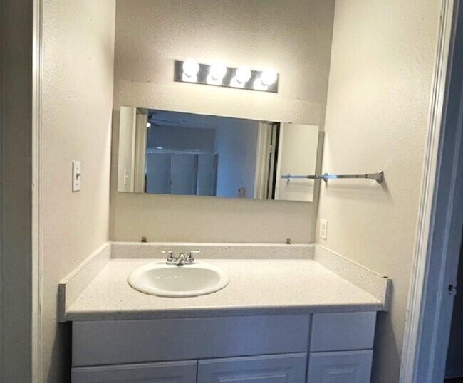 Photo - 12166 Metric Blvd Unit 341