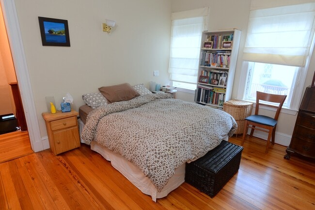 Photo - 35 Ashland St Unit 35 Ashlnd St 1st flr