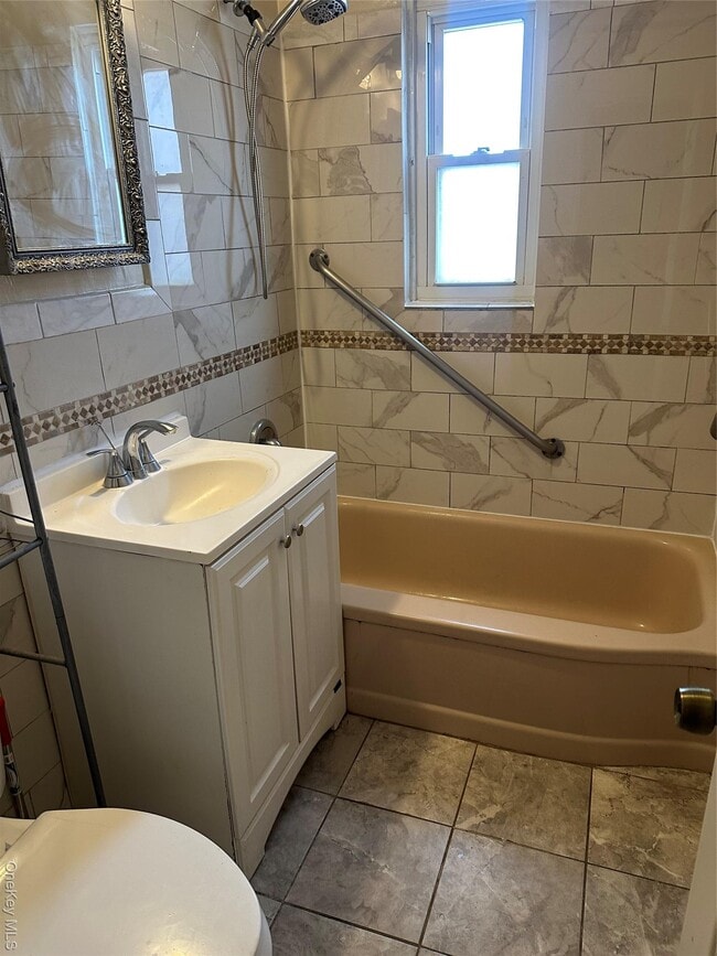 Photo - 194-41 Nashville Blvd