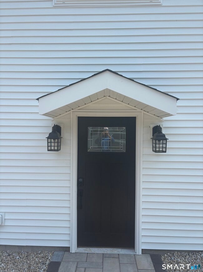 Building Photo - 12B Wood Creek Rd