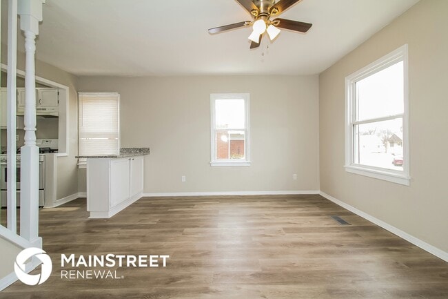 Photo - 120 E Northrup Dr