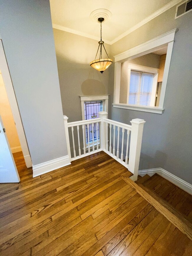 Photo - $2100 - AMAZING DESIGNED 2F UNIT LOCATED IN THE CWE!