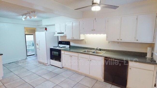 Photo - 170 Birch Ln