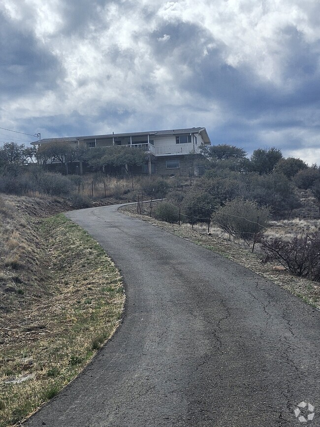 Building Photo - 180 S Pony Pl Rental