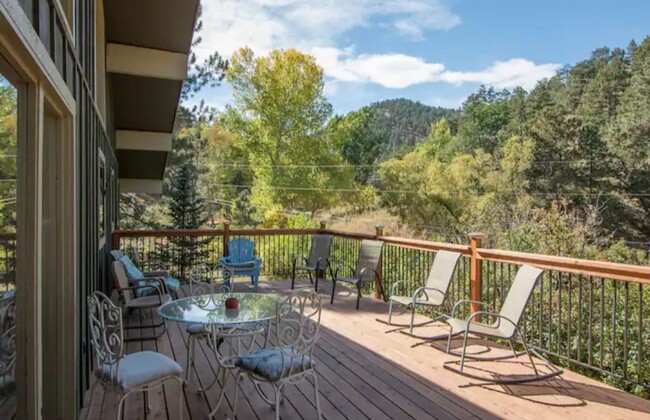 Building Photo - Available Now! Boulder's best kept secret.... Rental