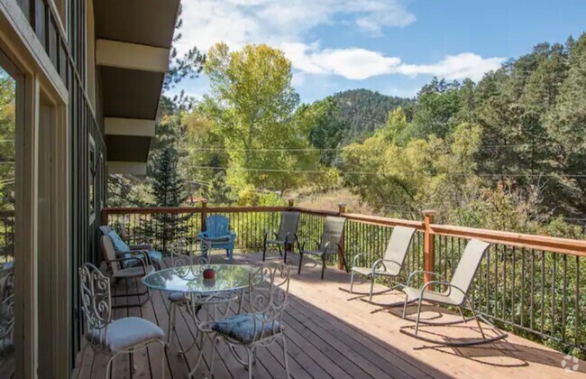 Building Photo - Available Now! Boulder's best kept secret.... Rental