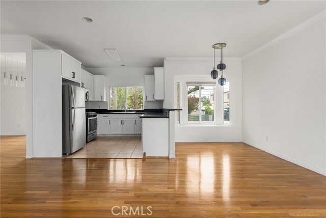 Photo - 14328 Magnolia Blvd Unit 2