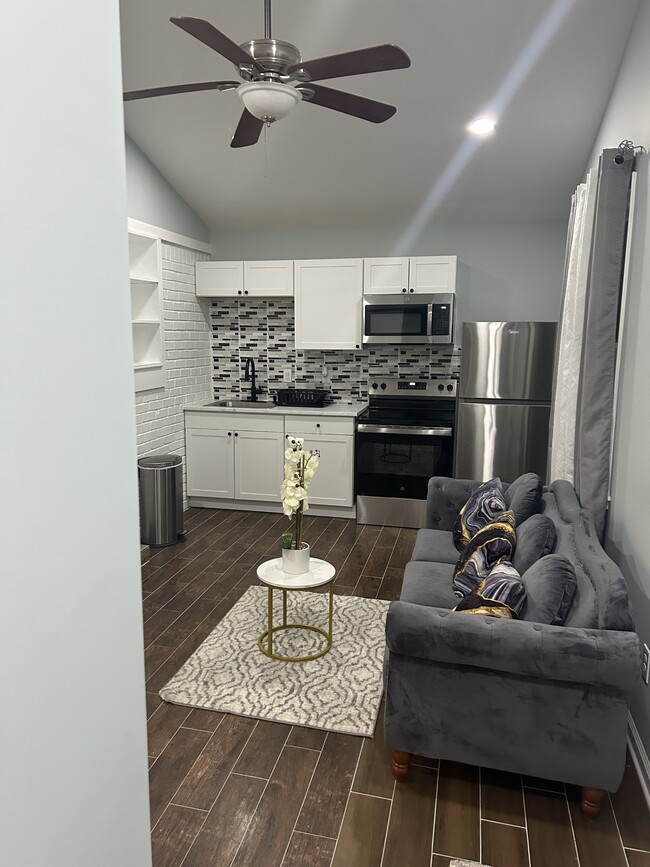 8323 Tudor Dr