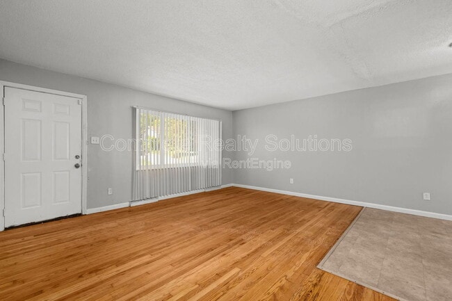 Photo - 10116 Crown Point Dr