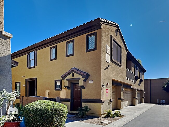 Building Photo - 1409 N 81st Dr