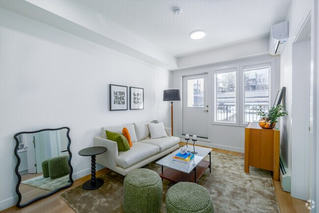 1BR, 1BA - Living Room - 55 Shawnee Blvd SW