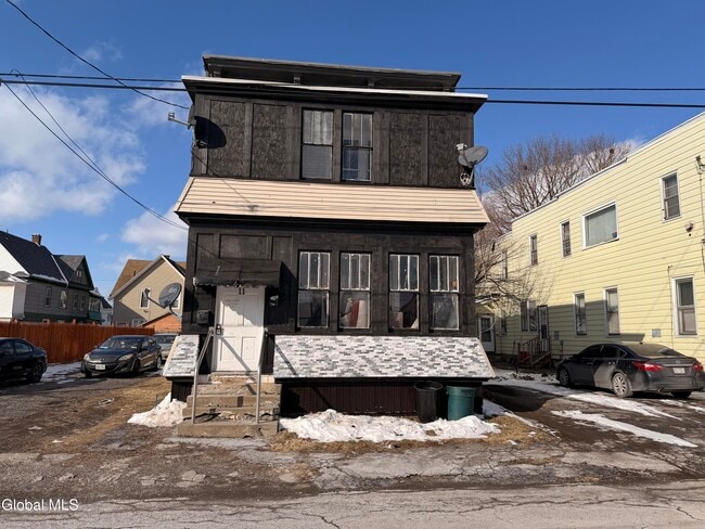 Building Photo - 11 Lefferts St Unit Up