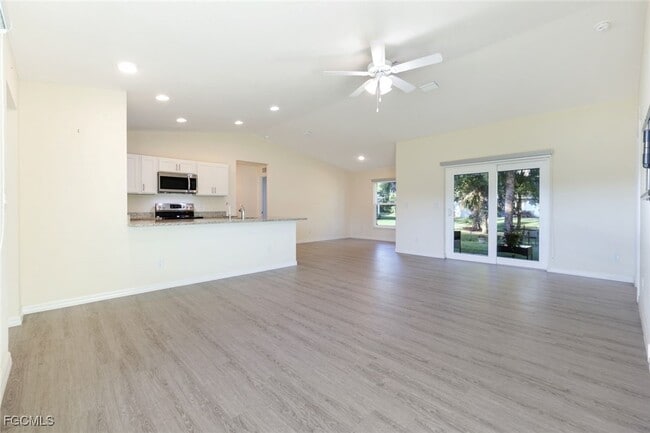 Photo - 5038 Tradewinds Cir