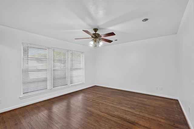 Photo - 2539 Highwood Dr