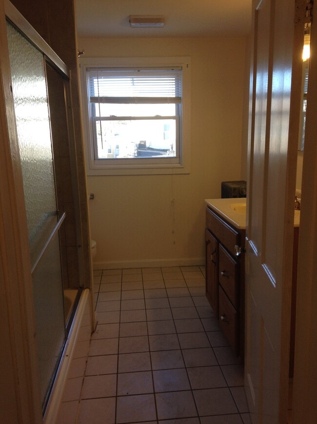 Photo - 152 East St