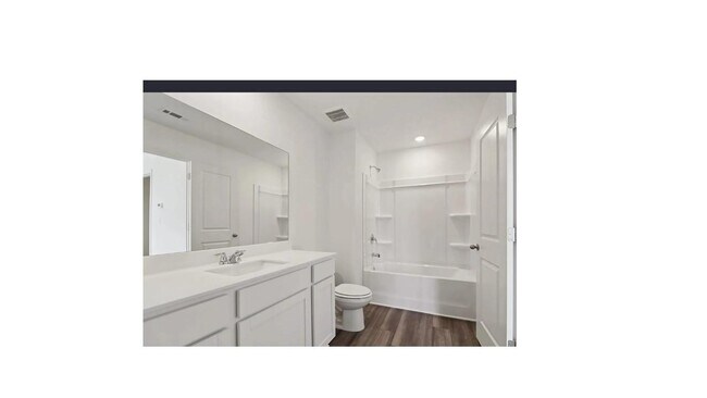 Photo - 234 Gillis Wy