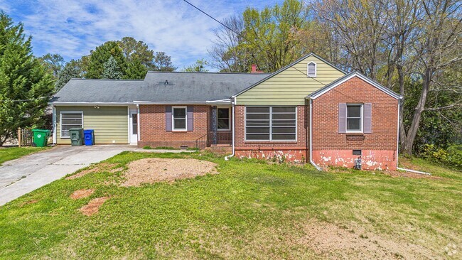 Building Photo - 3 Bedroom, 2 Bath in Decatur Rental