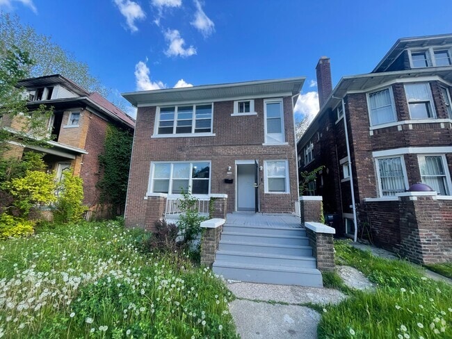Building Photo - 3799 W Philadelphia St Rental