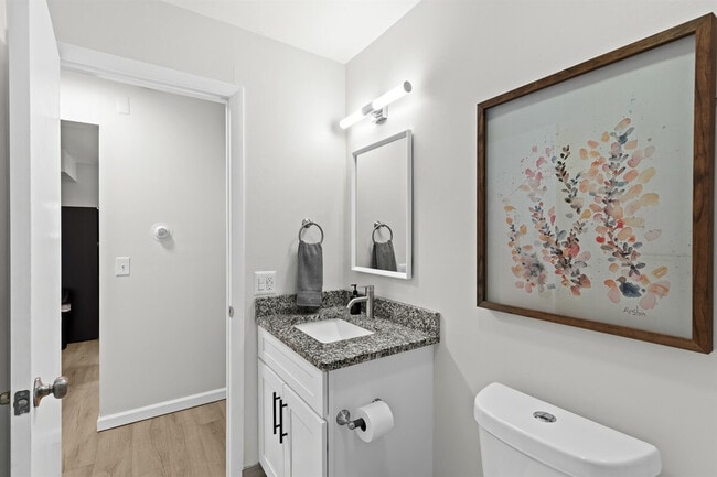 Photo - 22 2nd St Unidad SI ID1032324P