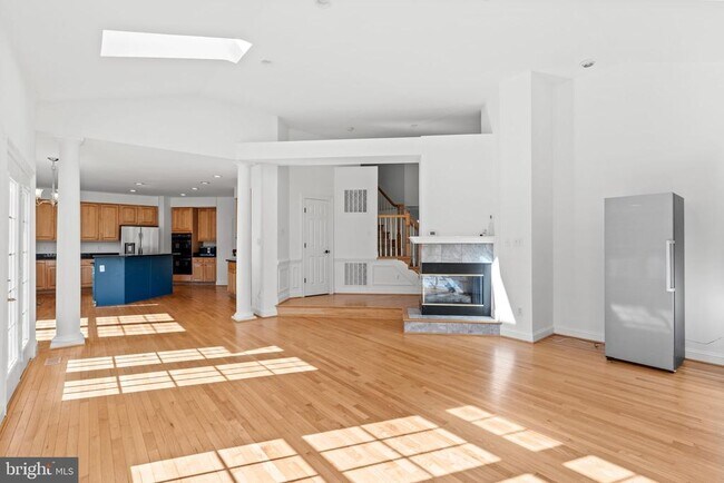 Photo - 14216 Cervantes Ave