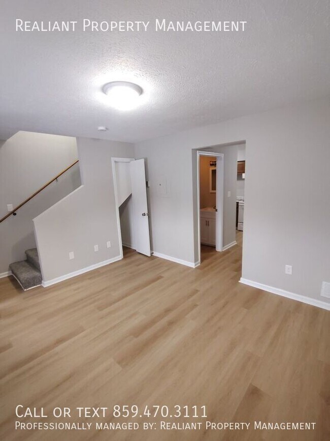 Photo - 31 Hurley St Unit 13