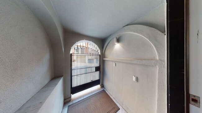 Photo - 29-29 Pleasant St Unit 25