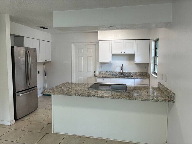 Photo - 2-Bedroom Duplex in North Lakeland