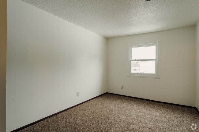 3BR, 2BA
