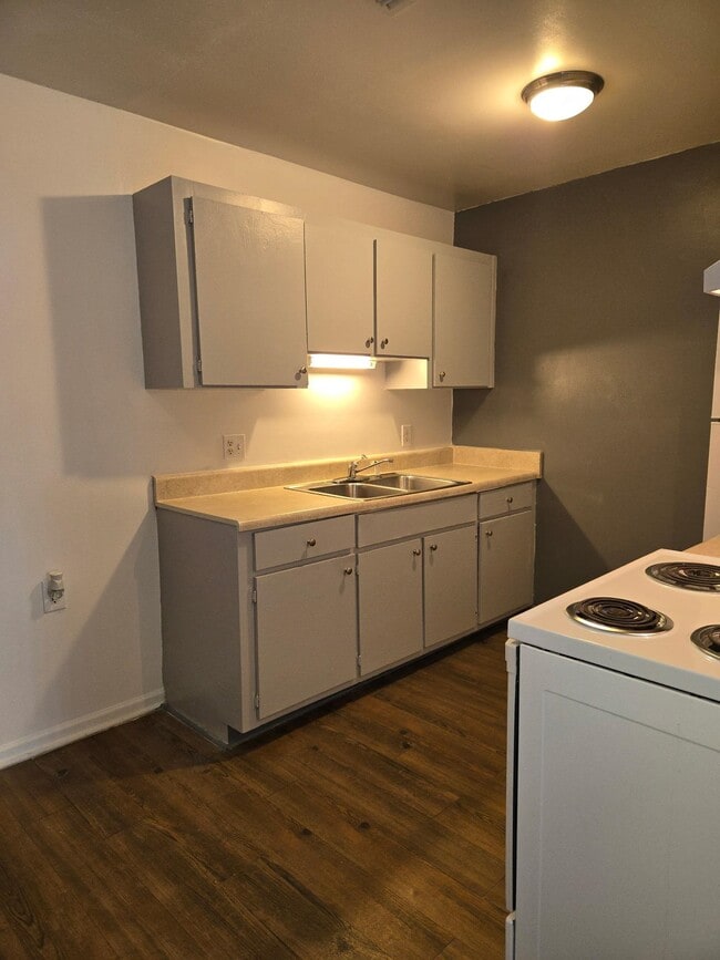 Photo - 329 Mabry St