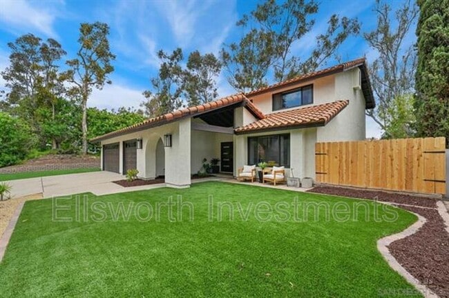 Building Photo - 1225 Fallbrook Ct