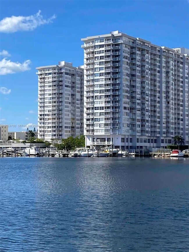 Photo - 18081 Biscayne Blvd Unidad 1904