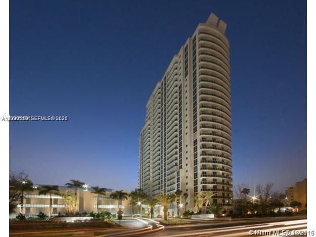 Building Photo - 1945 S Ocean Dr Unit 602