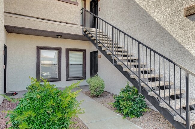 Photo - 45 Maleena Mesa St Unit 113