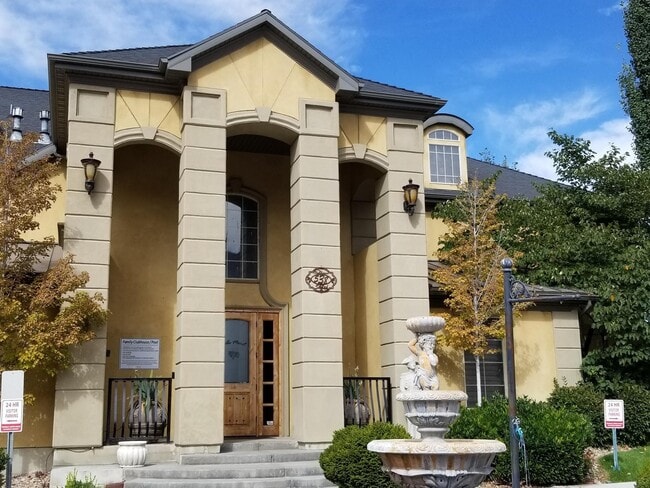 Building Photo - 574 S 2150 W Unit #104