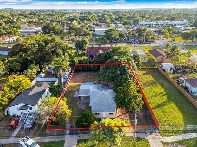 Photo - 559 NW 2nd St Unit A