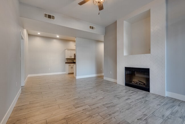 Photo - 3475 Cactus Shadow St Unidad #101