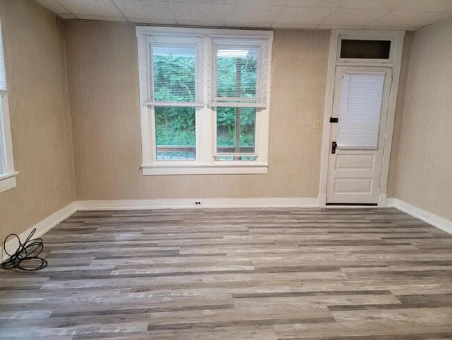 Photo - 390 N Clay Rd Unidad A