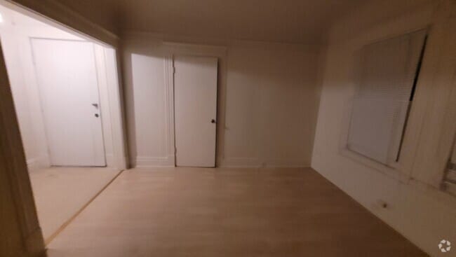 Building Photo - 1340 N Monroe St Unit 1 Rental