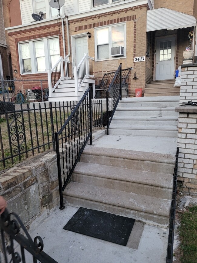 Building Photo - 3451 Aldine St