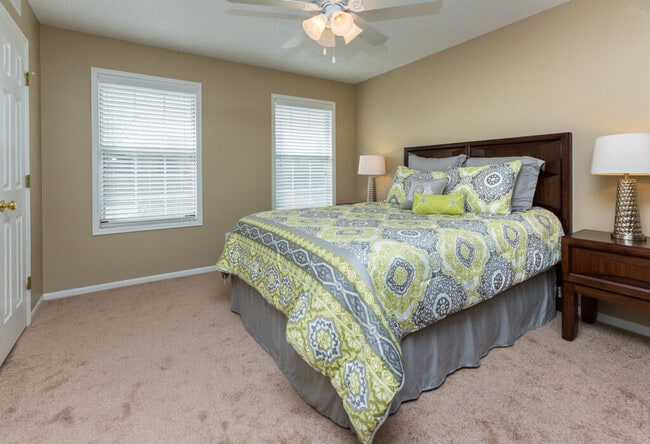 Ashworth Pointe & Foxboro Townhomes