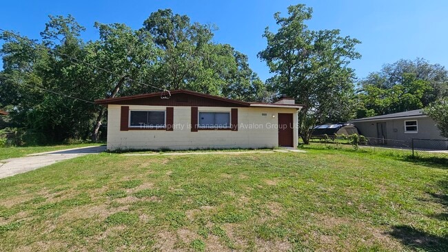 6809 Miss Muffet Ln S