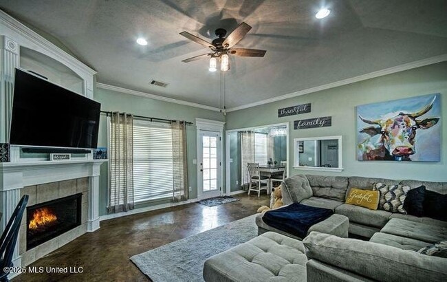 Photo - 161 Harvey Crossing