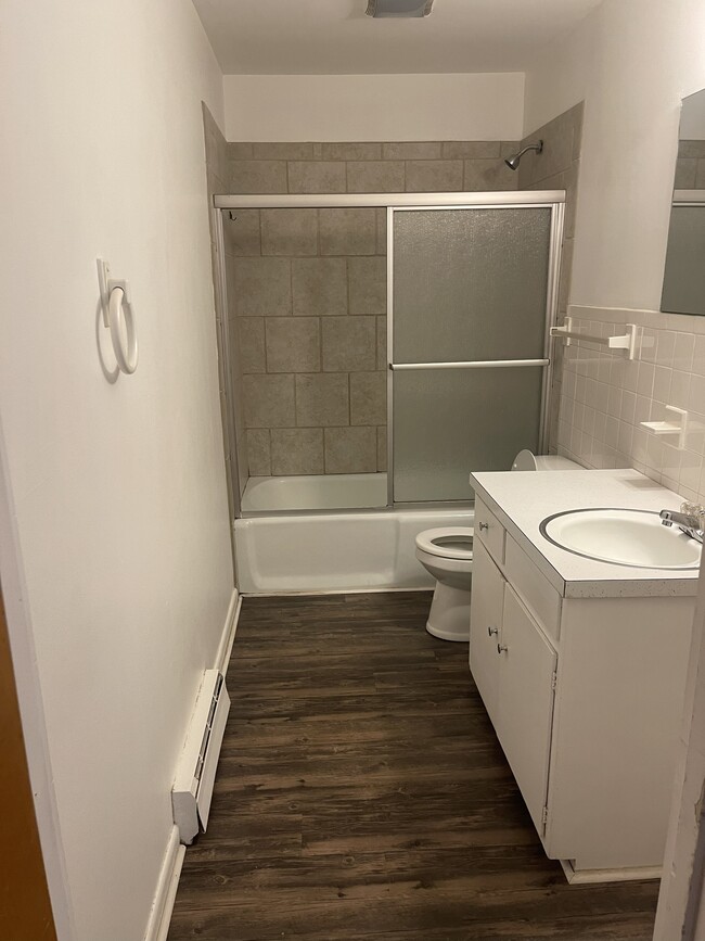 Building Photo - 130 Harmon Dr Unit A
