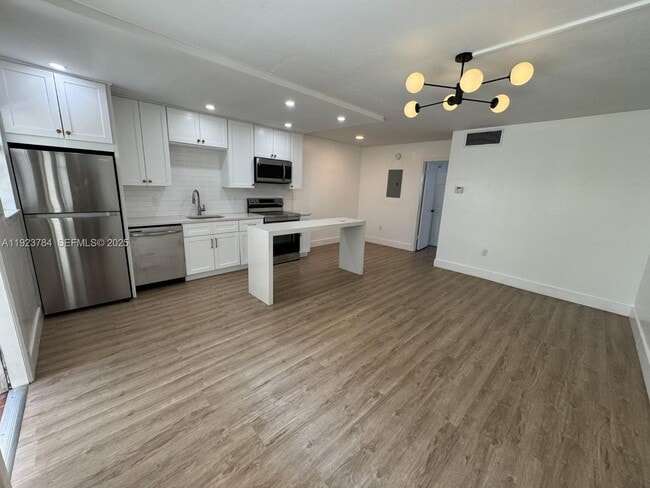 Photo - 1720 Cleveland St Unit 110w