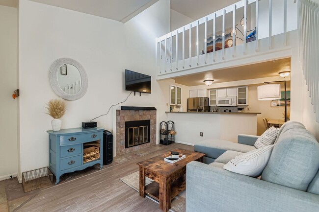 Building Photo - Peaceful 2BR Retreat Near Bobolink Trail Rental
