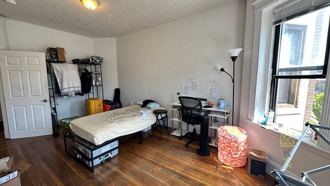 Photo - 409 Huntington Ave Unidad 12